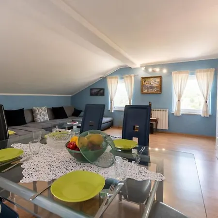 Max 3 By Guide * רייקה