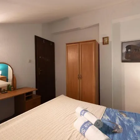 Apartman Max 3 By Guide *