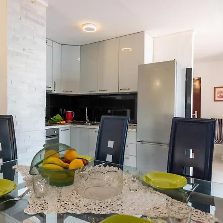 Max 3 By Guide Apartman