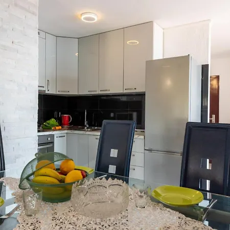 Max 3 By Guide * Fiume